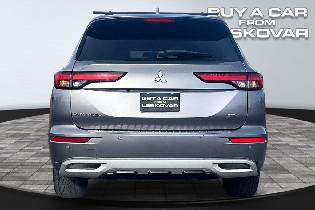 Used 2022 Mitsubishi Outlander SEL AWD/4WD image 4