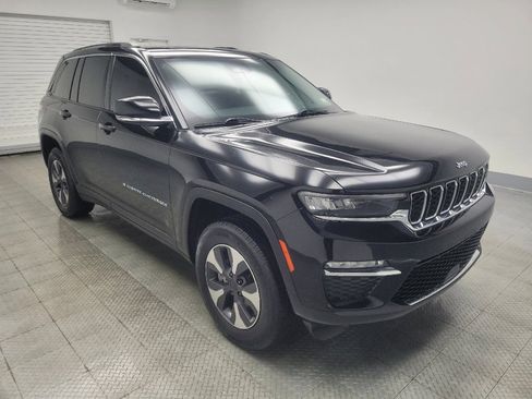 Used 2022 Jeep Grand Cherokee Limited 4xe image 11