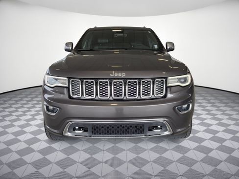 Used 2018 Jeep Grand Cherokee Overland AWD/4WD image 6