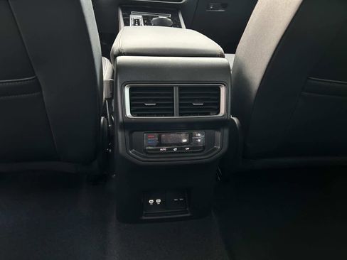 New 2026 Volkswagen Atlas Peak Edition AWD/4WD image 17
