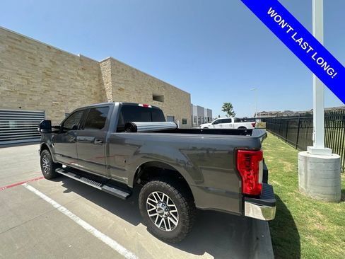 Used 2019 Ford F250 Lariat w/ Lariat Ultimate Package AWD/4WD image 2