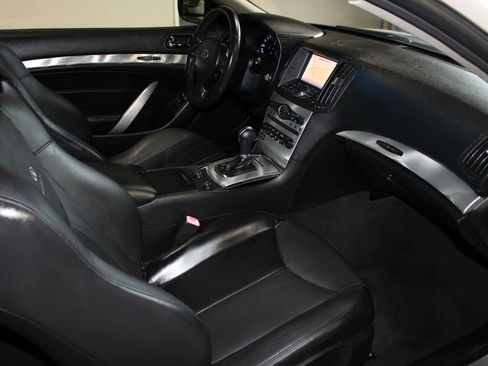 Used 2014 INFINITI Q60 Journey w/ Premium Package RWD image 32