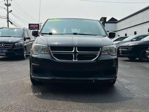 Used 2017 Dodge Grand Caravan SE w/ Power Window Group image 8