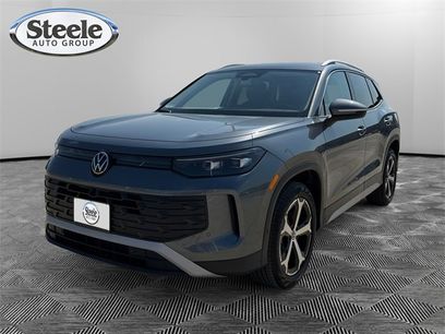 New 2025 Volkswagen Tiguan SE