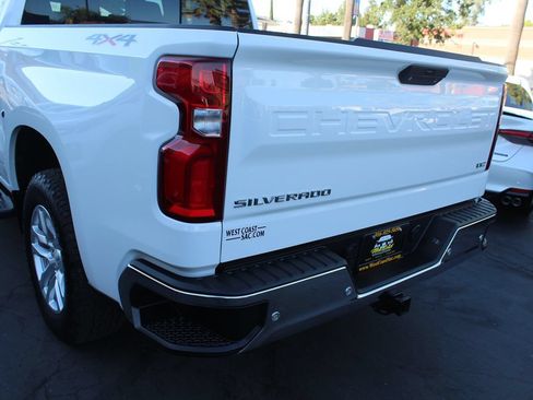 Used 2019 Chevrolet Silverado 1500 LTZ w/ LTZ Plus Package AWD/4WD image 17