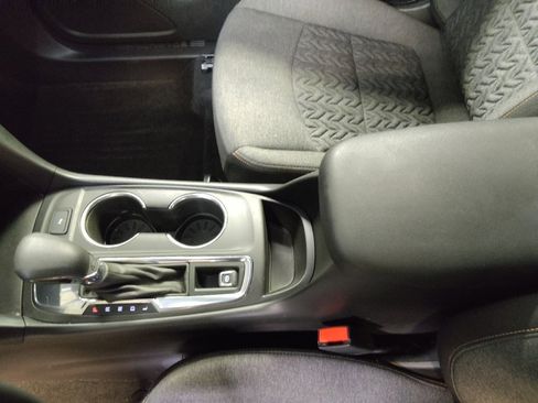 Used 2024 Chevrolet Equinox LT image 26