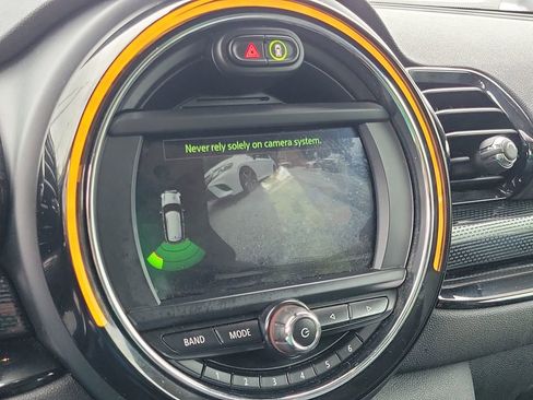 Used 2019 MINI Cooper Clubman ALL4 w/ Premium Package image 32