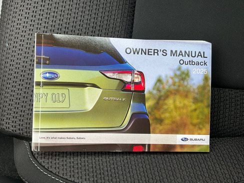 Used 2025 Subaru Outback Premium w/ Popular Package #1A AWD/4WD image 37