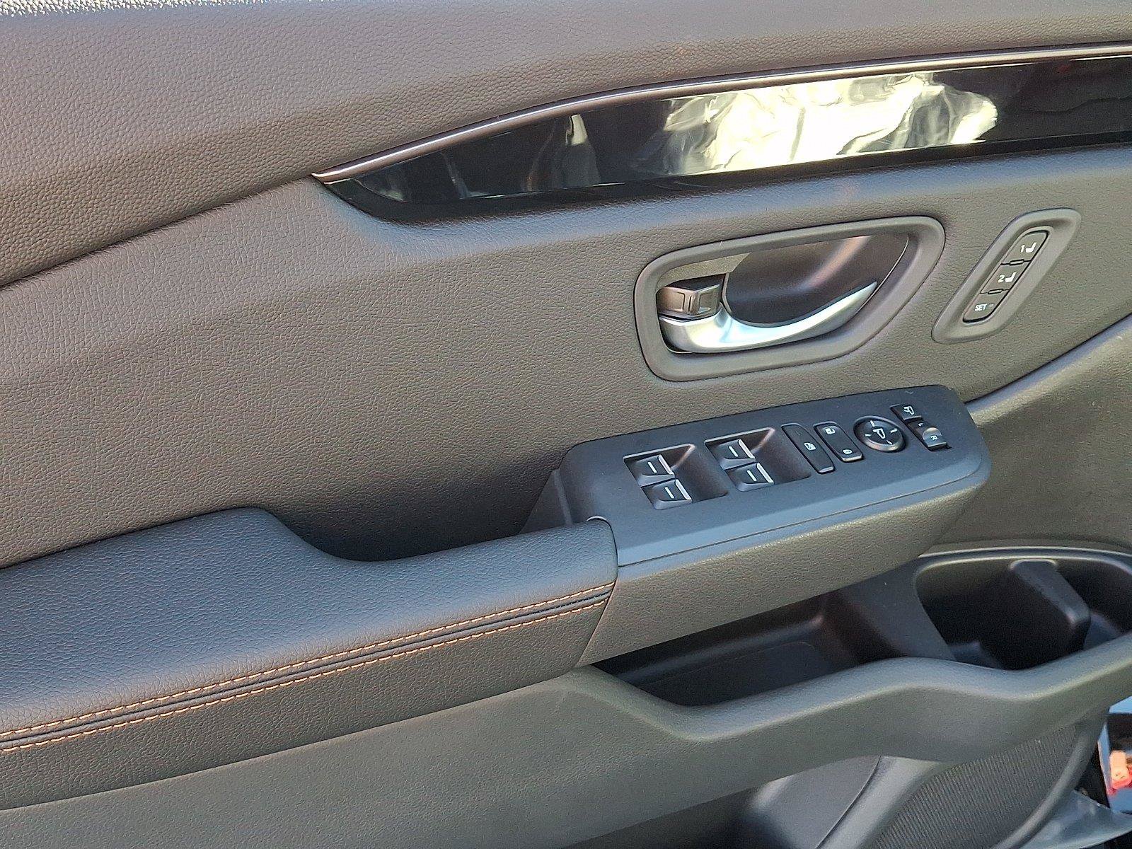 New 2026 Honda Pilot TrailSport image 7