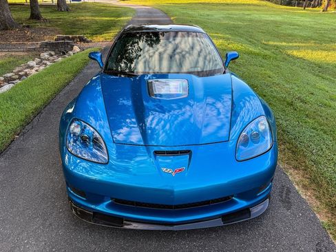 Used 2009 Chevrolet Corvette ZR1 w/ Preferred Equipment Group RWD image 10