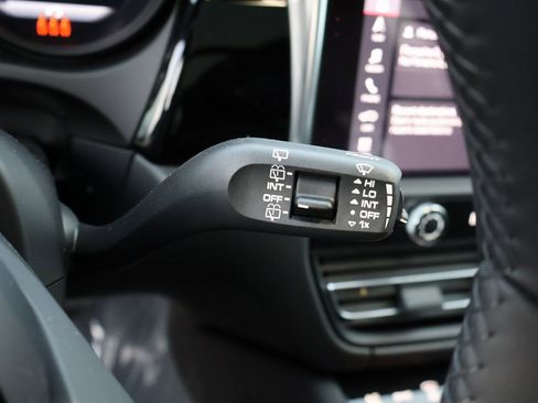 New 2026 Porsche Macan S image 31