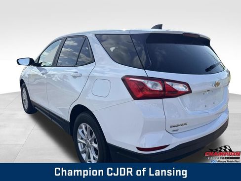 Used 2021 Chevrolet Equinox LS w/ LS Convenience Package FWD image 5