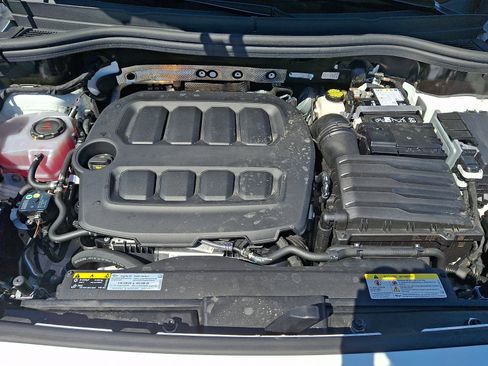 Certified 2025 Volkswagen Tiguan SEL R-Line AWD/4WD image 28