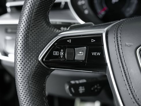 Used 2024 Audi S8 4.0T image 72