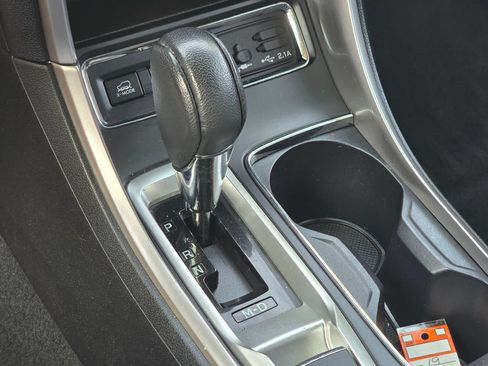 Used 2019 Subaru Ascent Limited w/ Popular Package #2A AWD/4WD image 24