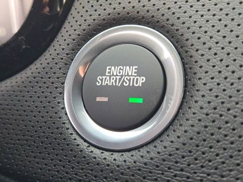 New 2026 Cadillac XT5 Luxury image 32