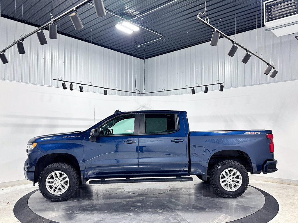 Used 2022 Chevrolet Silverado 1500 RST AWD/4WD image 16