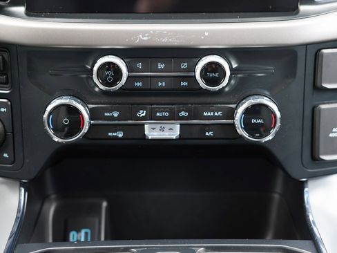 Certified 2024 Ford F150 XLT w/ FX4 Off-Road Package image 27