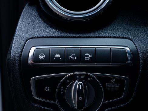 Used 2019 Mercedes-Benz GLC 63 AMG 4MATIC w/ Multimedia Package image 20