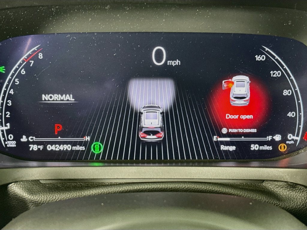 Used 2024 Acura MDX w/ Technology Package AWD/4WD image 13
