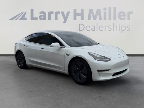Used 2020 Tesla Model 3 Standard Range Plus RWD image 7