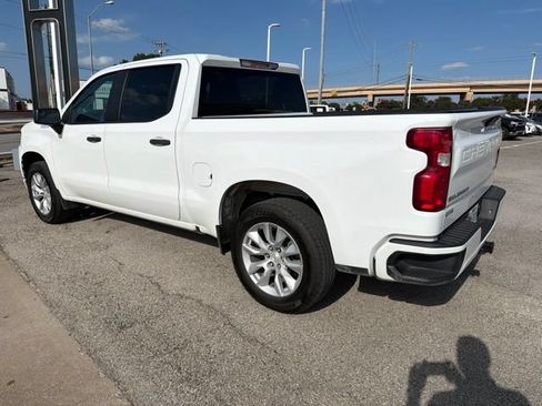 Used 2021 Chevrolet Silverado 1500 Custom RWD image 3