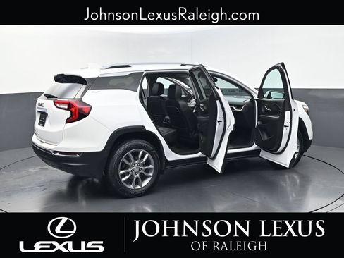 Used 2022 GMC Terrain SLT w/ Infotainment Package II FWD image 31