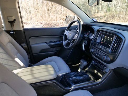 Used 2020 Chevrolet Colorado W/T w/ WT Convenience Package image 31