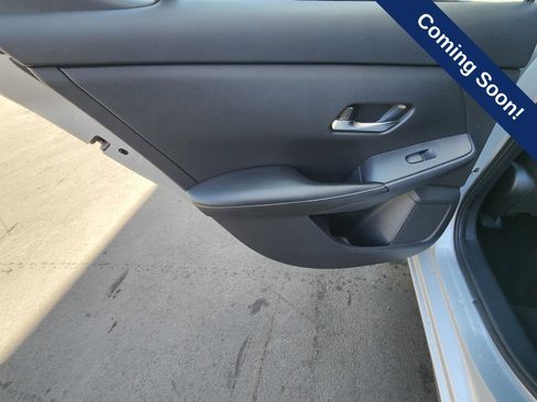 Used 2023 Nissan Sentra SV FWD image 18