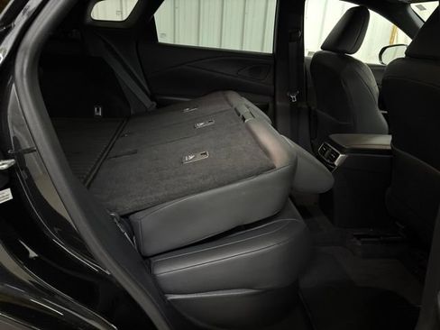 Used 2024 Lexus RX 350 Premium w/ Accessory Package AWD/4WD image 17