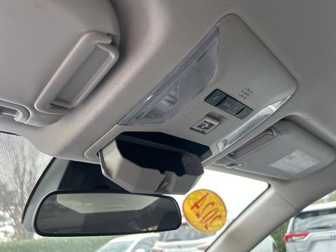 Used 2024 Toyota RAV4 XLE image 31