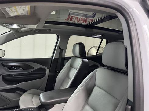 Certified 2023 GMC Terrain SLT w/ Infotainment Package II AWD/4WD image 16