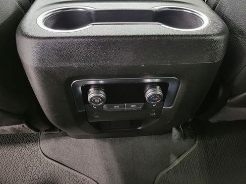 Certified 2025 GMC Yukon XL Denali image 23