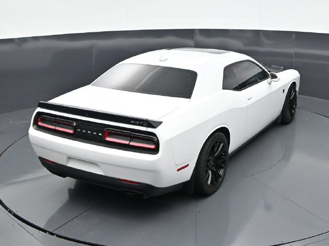 Used 2016 Dodge Challenger SRT Hellcat RWD image 36