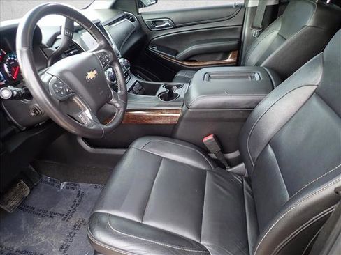 Used 2018 Chevrolet Tahoe LT w/ Luxury Package image 13