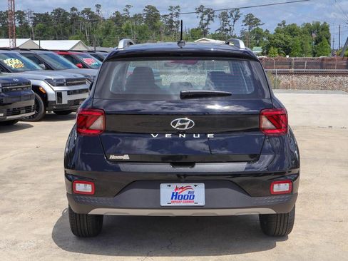 New 2026 Hyundai Venue SEL FWD image 24