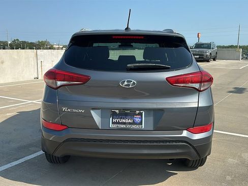 Used 2016 Hyundai Tucson SE w/ Option Group 02 FWD image 11