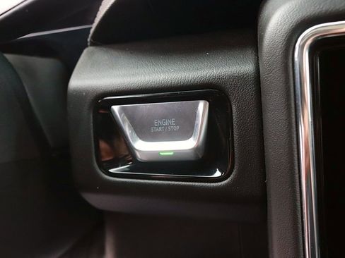 Used 2025 GMC Yukon Denali AWD/4WD image 26