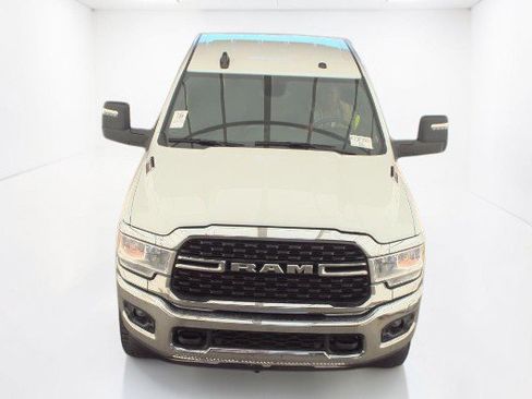 Used 2024 RAM 2500 Big Horn w/ Off Road Package AWD/4WD image 2