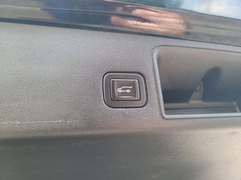Used 2023 GMC Terrain Denali w/ Black Diamond Edition AWD/4WD image 27