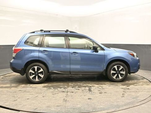 Used 2017 Subaru Forester 2.5i w/ Alloy Wheel Package image 8