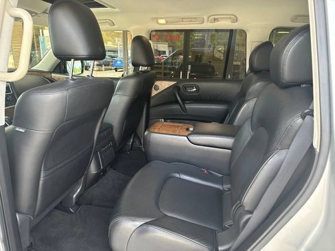 Used 2021 Nissan Armada SL w/ Captain's Chairs Package AWD/4WD image 18