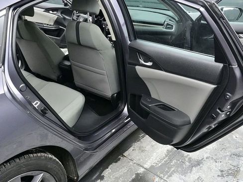 Used 2020 Honda Civic EX image 9