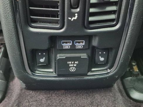 Used 2017 Jeep Grand Cherokee Overland AWD/4WD image 27