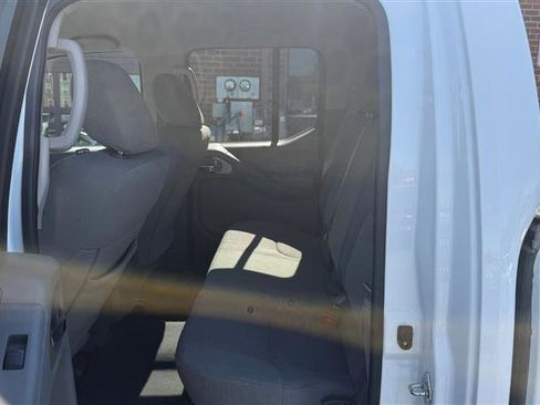 Used 2018 Nissan Frontier SV w/ Value Truck Package image 18