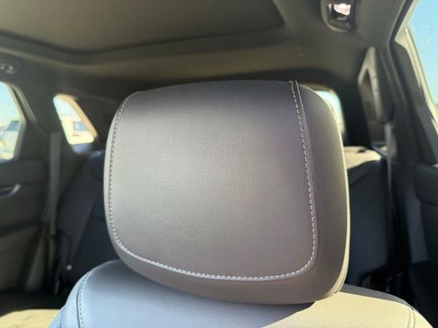 Certified 2025 Cadillac XT5 Premium Luxury image 19