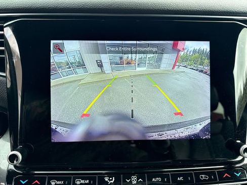 Used 2023 Jeep Wagoneer 4WD image 25