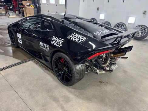 Used 2015 Lamborghini Huracan LP 610-4 image 3