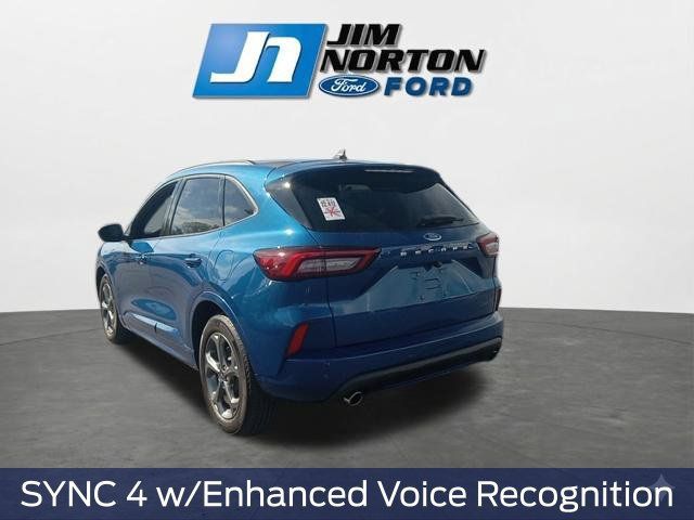 Used 2023 Ford Escape ST-Line w/ Tech Pack #1 FWD image 7