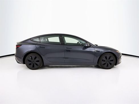 Used 2025 Tesla Model 3 Long Range image 8